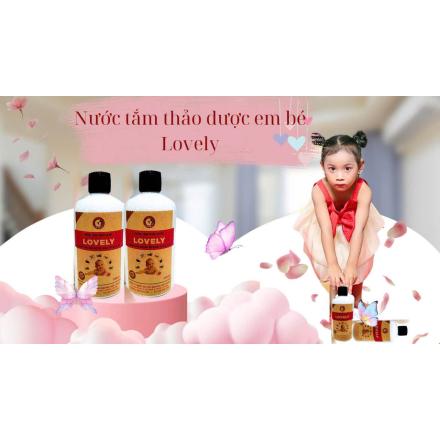 NƯỚC TẮM THẢO DƯỢC LOVELY DÀNH CHO TRẺ SƠ SINH 0 - 3 TUỔI (500ML)