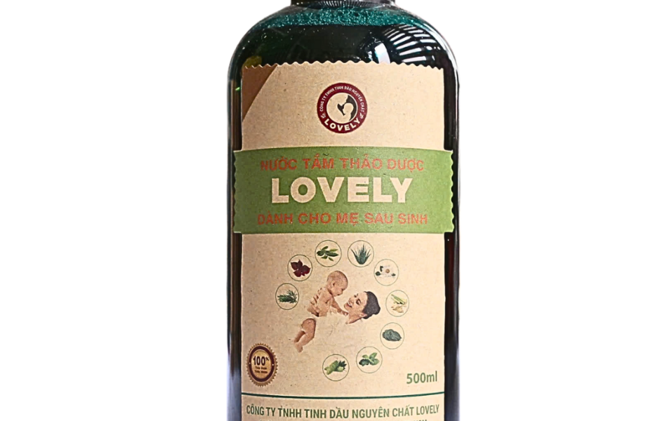 NƯỚC TẮM THẢO DƯỢC LOVELY DÀNH CHO MẸ TRƯỚC VÀ SAU SINH (500ML)