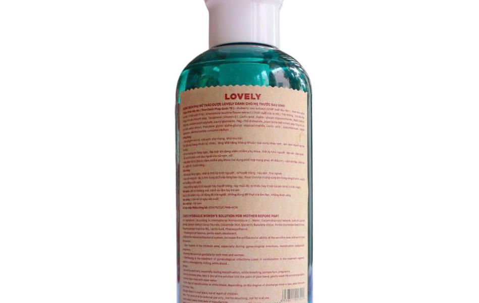 DUNG DỊCH VỆ SINH PHỤ NỮ THẢO DƯỢC LOVELY (500ML)
