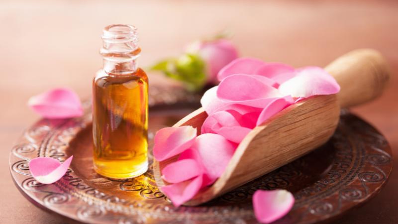 Tinh dầu hoa hồng Lovely nguyên chất chăm sóc sắc đẹp